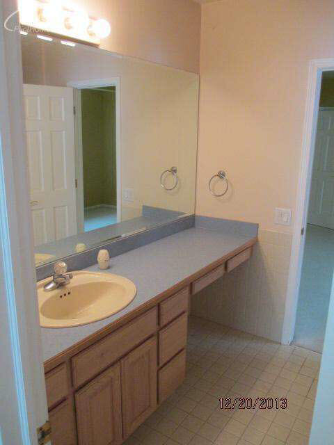 10007 Potter Road Flushing, MI 48433 - Photo 9 of 28 20389388-8.JPG