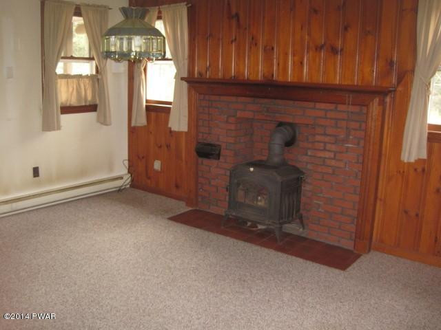 314 Greeley Lake Road Greeley, PA 18425 - Photo 6 of 52