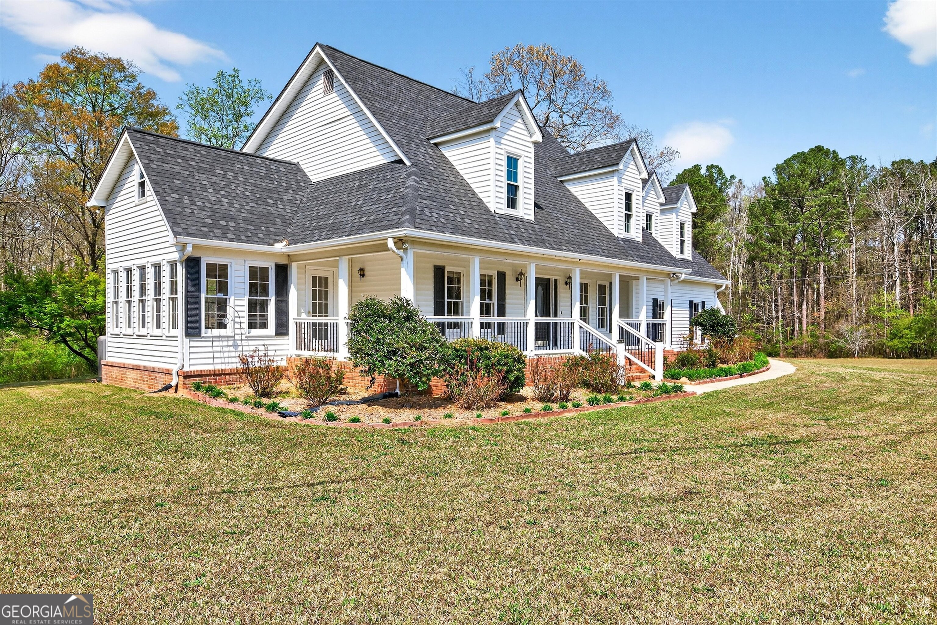 105 Crabtree Road Griffin, GA 30223 - Photo 2 of 90