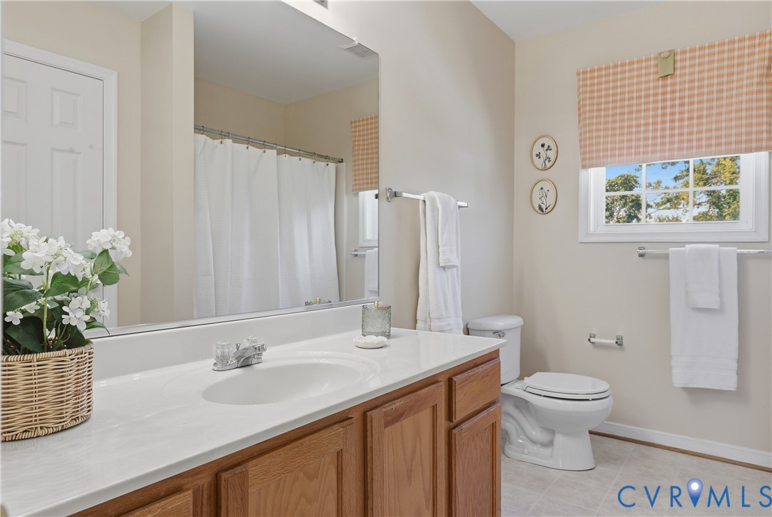 5101 Kenmare Loop Richmond, VA 23234 - Photo 37 of 43 2nd floor bathroom
