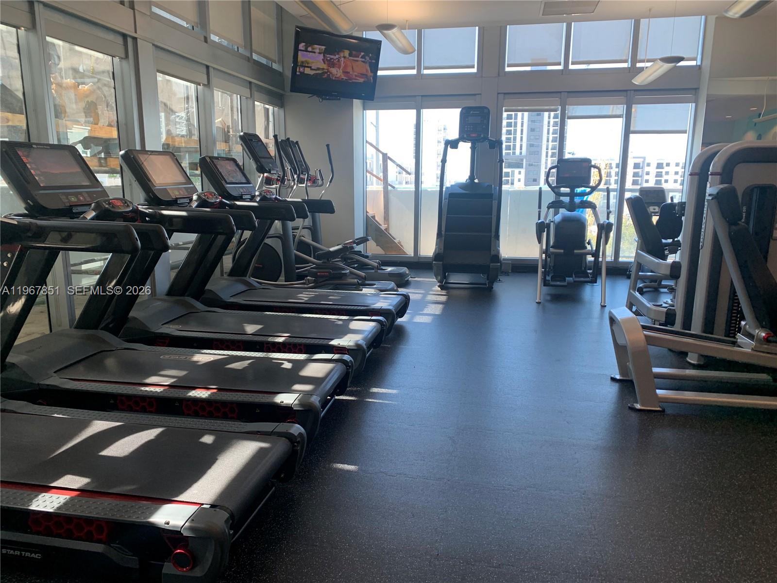 79 Southwest 12th Street, Unit 2703S Miami, FL 33130 - Photo 40 of 61