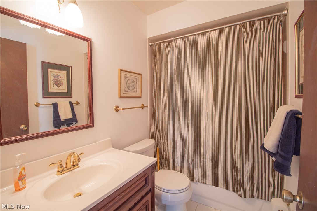 15518 Howe Road Strongsville, OH 44136 - Photo 18 of 24