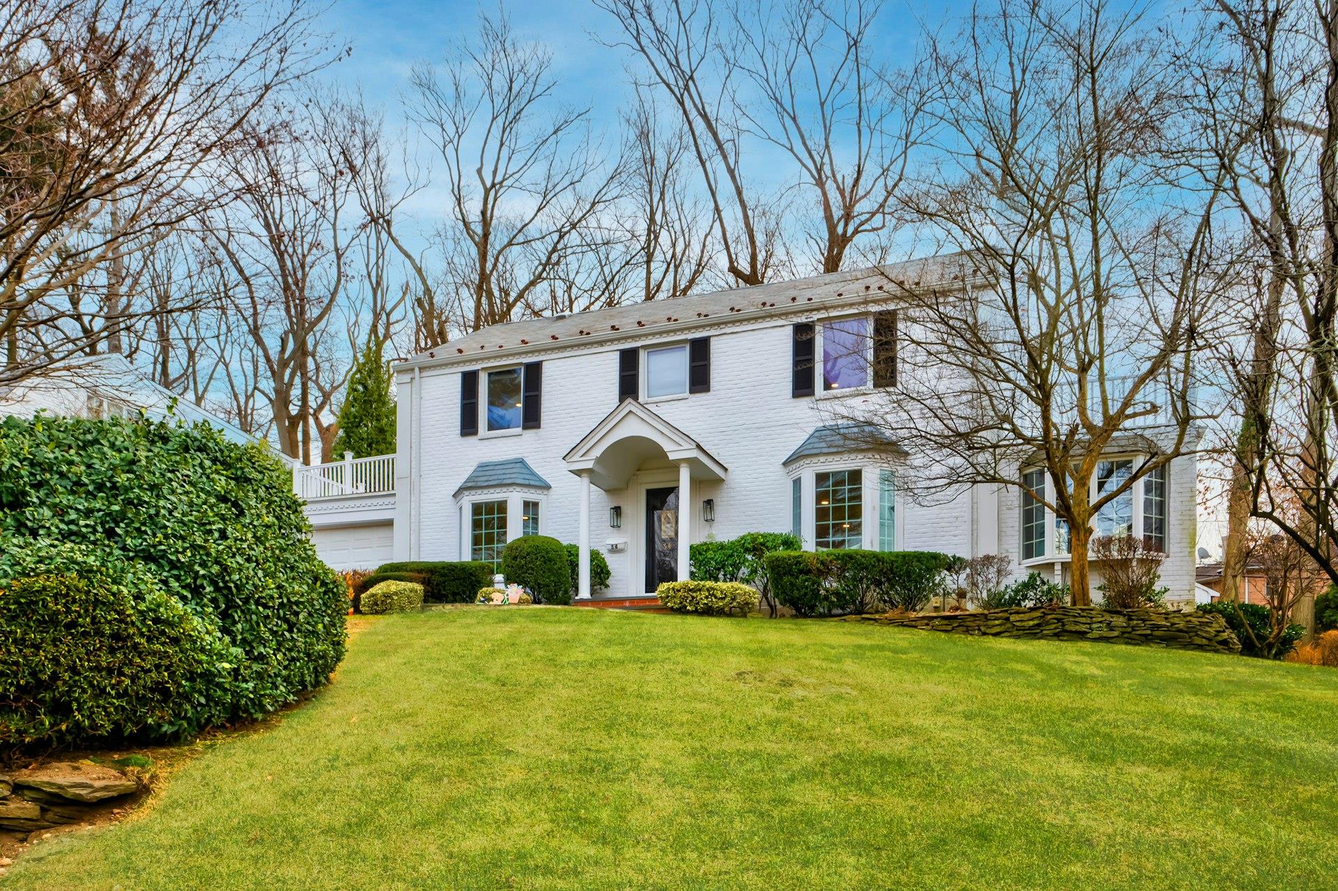 54 Castle Ridge Road Manhasset, NY 11030 - Photo 1 of 1