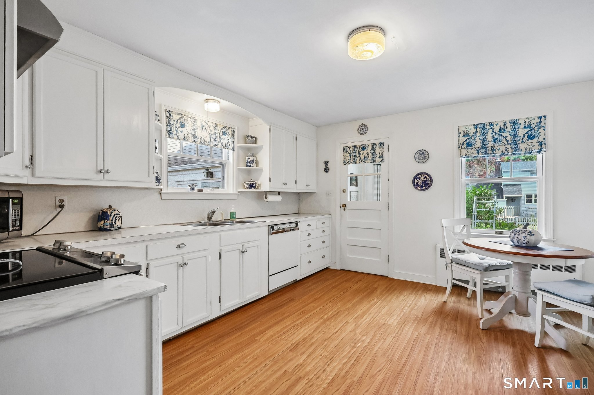 61 Russell Road Southington, CT 06467 - Photo 7 of 33