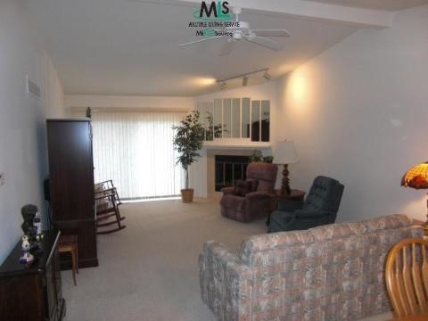 1812 Thomas Rochester, MI 48309 - Photo 2 of 9 406975-1.JPG