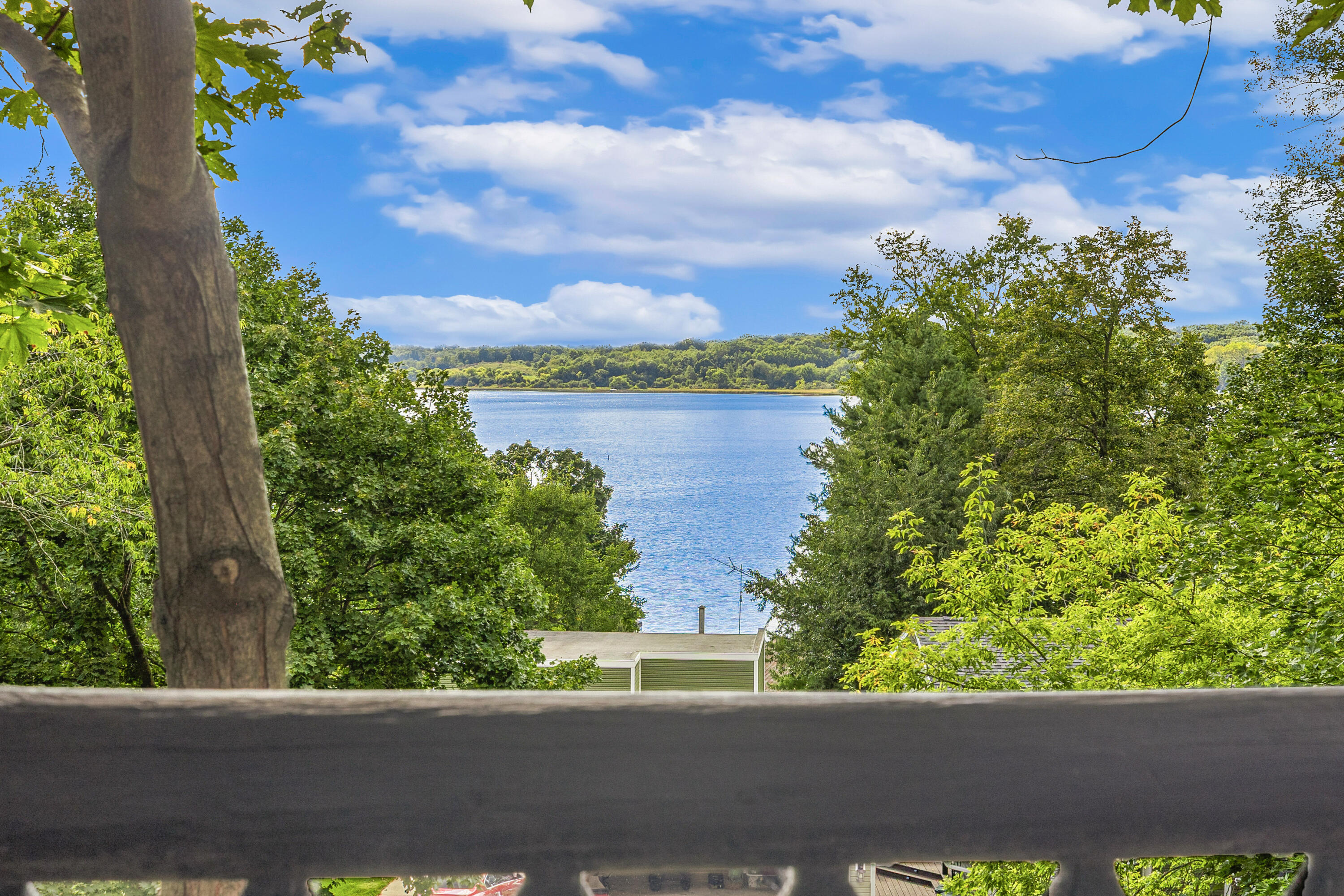 N6498 Orchard Heights Road Richmond, WI 53115 - Photo 2 of 20 15-17