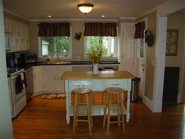 57 Appleton Street Springfield, MA 01108 - Photo 11 of 30