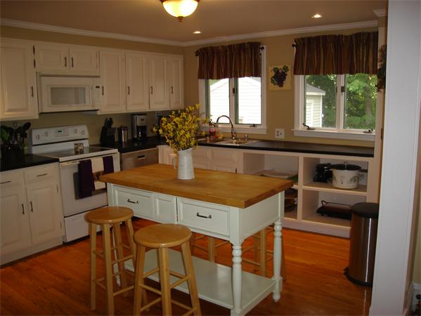 57 Appleton Street Springfield, MA 01108 - Photo 9 of 30