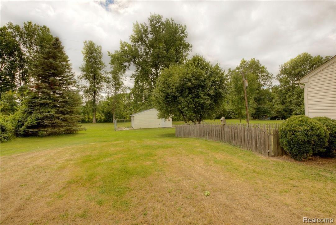45855 Willow Road Belleville, MI 48111 - Photo 24 of 37 930A6774_5_6.jpg