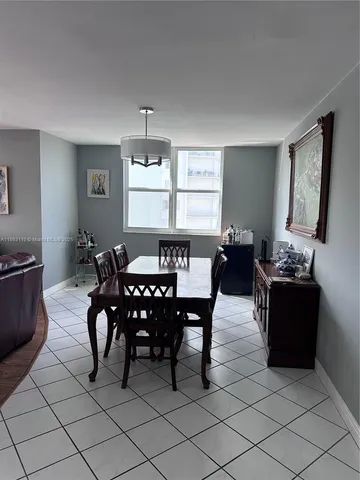 $4,150 | 300 Bayview Drive, Unit 1206, Sunny Isles Beach, FL 33160