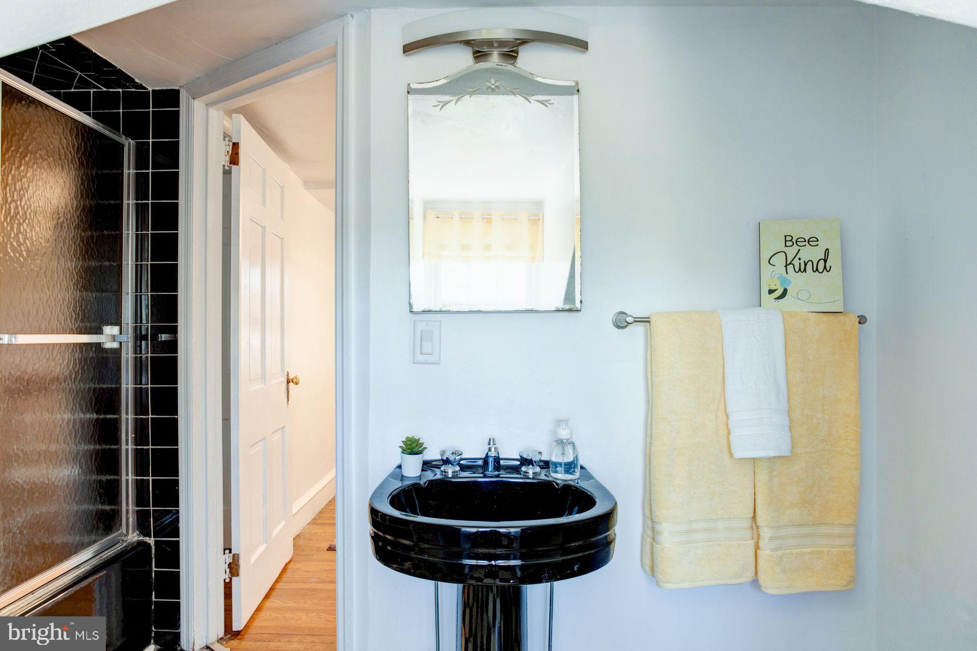 520 Murdoch Road Philadelphia, PA 19119 - Photo 34 of 39 Gallery Image 34