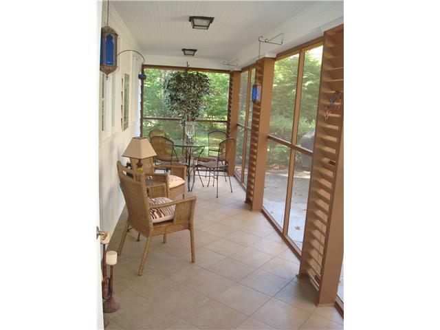 6318 Knyghton Road Indianapolis, IN 46220 - Photo 18 of 22 Gallery Image 18