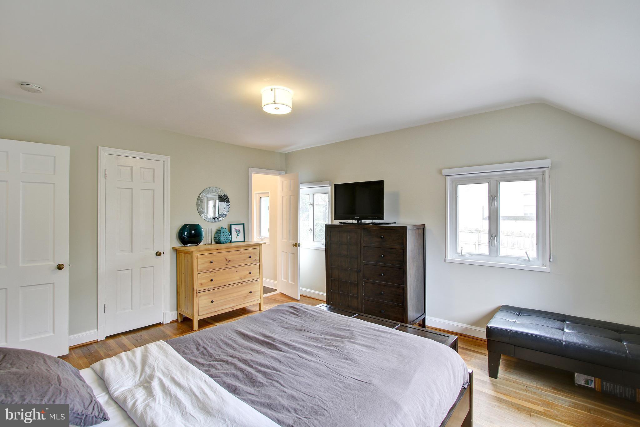 5913 Cranston Road Bethesda, MD 20816 - Photo 18 of 29 Bedroom (Master)