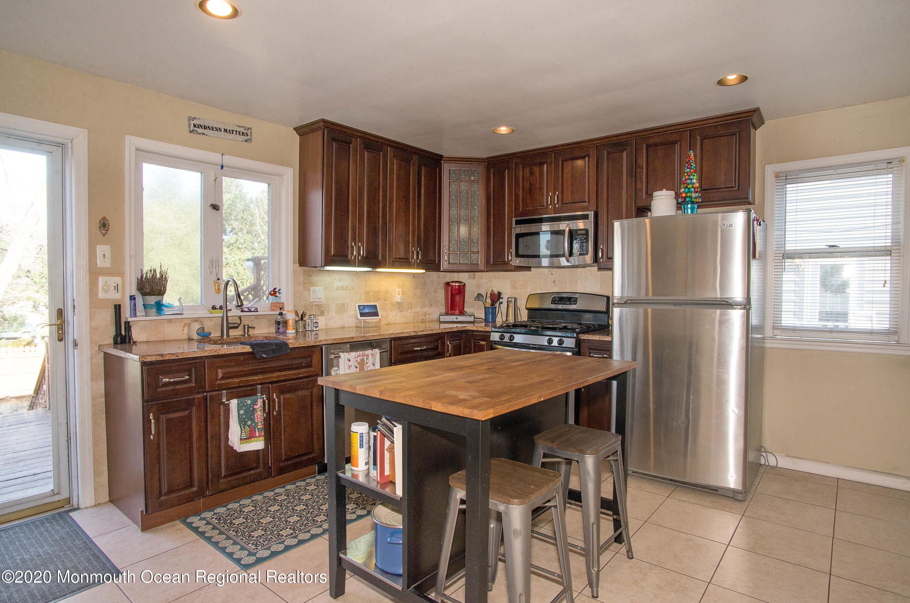 309 Wilson Road Neptune Township, NJ 07753 - Photo 10 of 26 _RMJ5085 kitchen