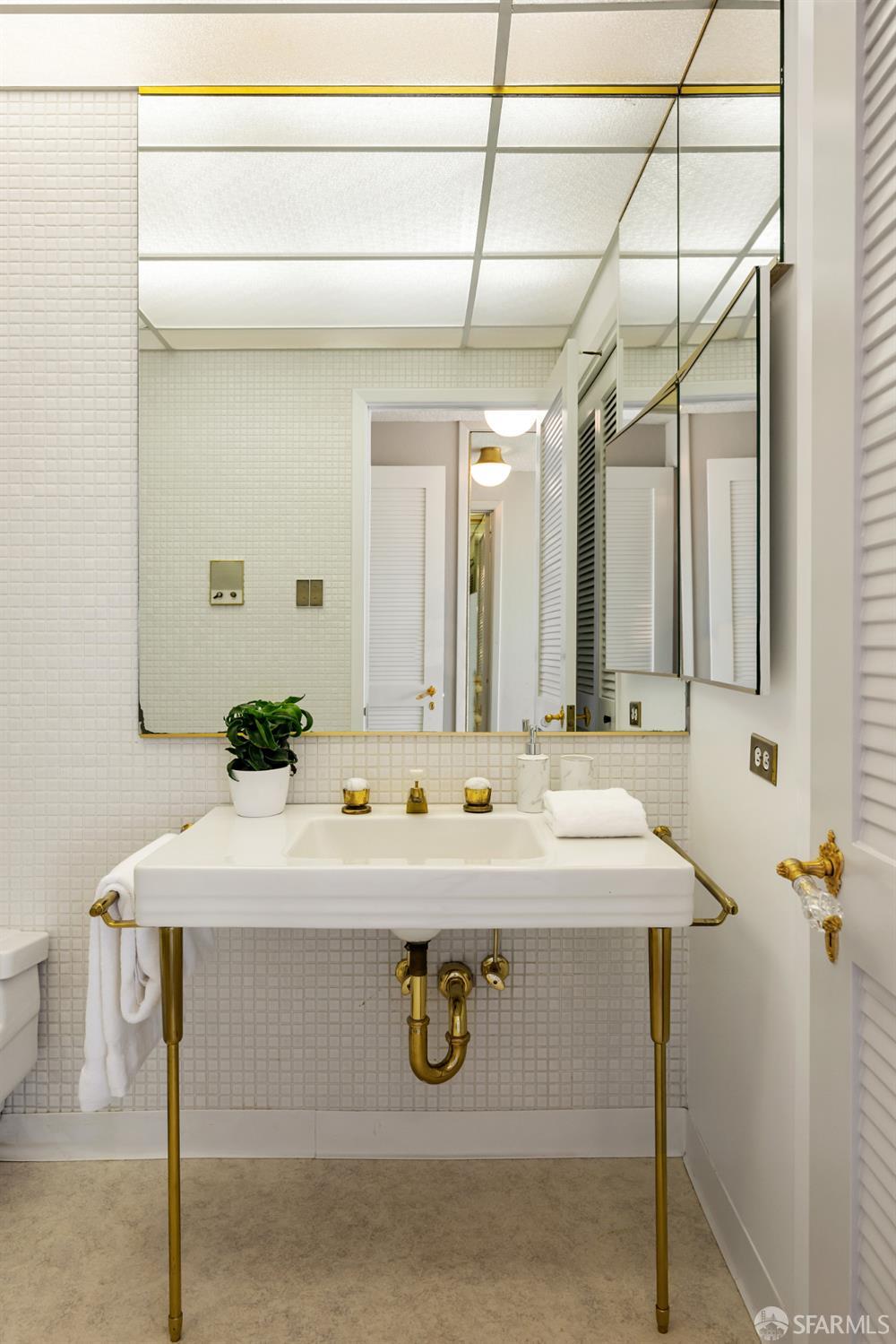 1750 Taylor Street, Unit 1001 San Francisco, CA 94133 - Photo 22 of 43