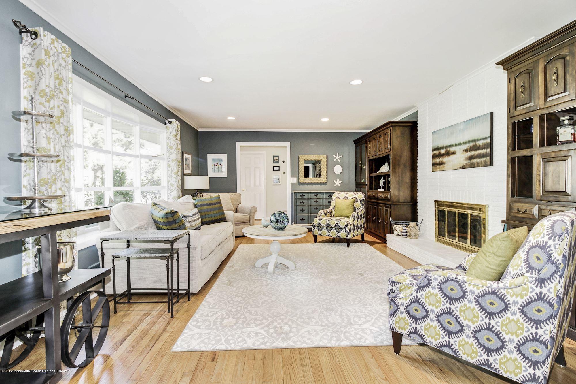 904 Riverview Drive Brielle, NJ 08730 - Photo 2 of 25 Fireplace and built ins