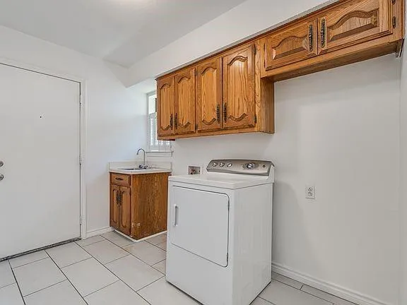 $3,400 | 9922 Hickory Crossing, Dallas, TX 75243