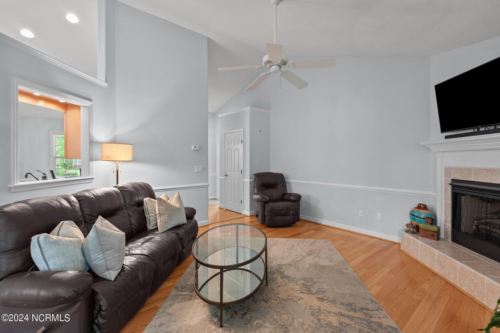 421 Neuchatel Road New Bern, NC 28562 - Photo 12 of 37 12-web-or-mls-_DSC5057