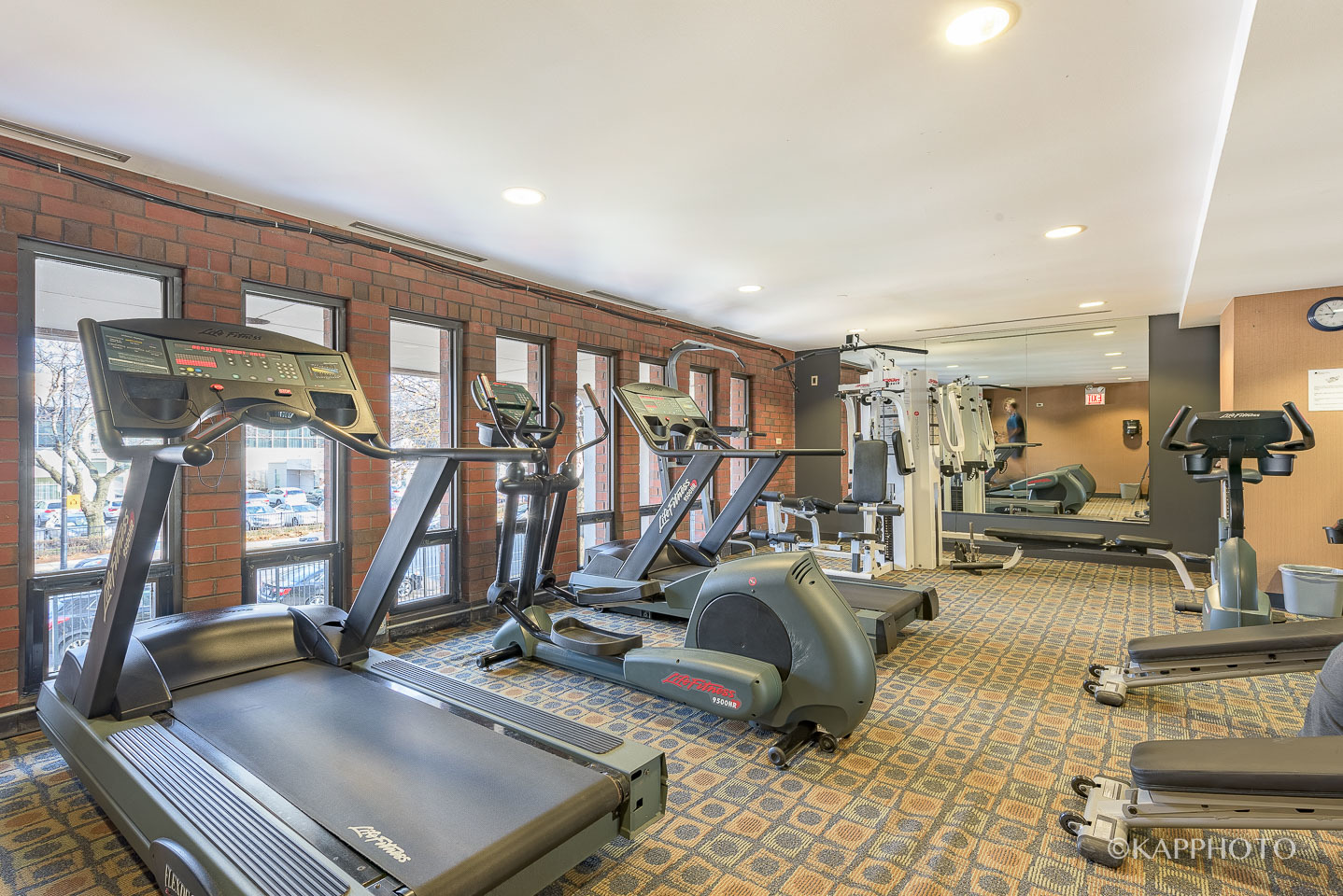 2605 South Indiana Avenue, Unit 708 Chicago, IL 60616 - Photo 28 of 29 a view of a room with gym equipment