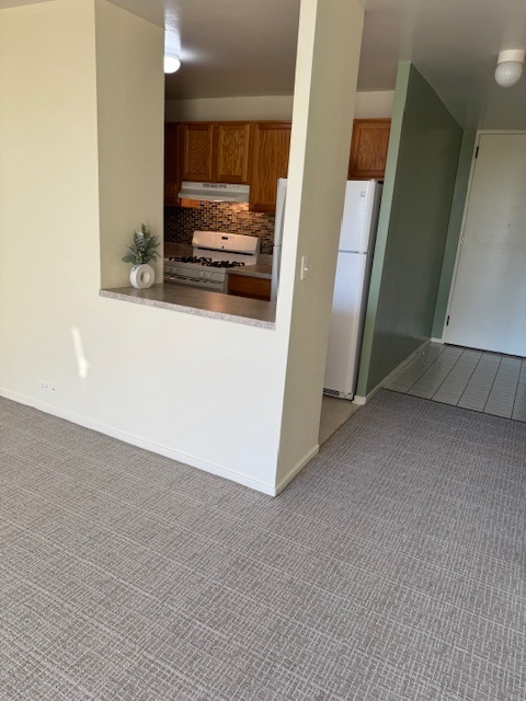 2605 South Indiana Avenue, Unit 708 Chicago, IL 60616 - Photo 7 of 29 a view of utility room