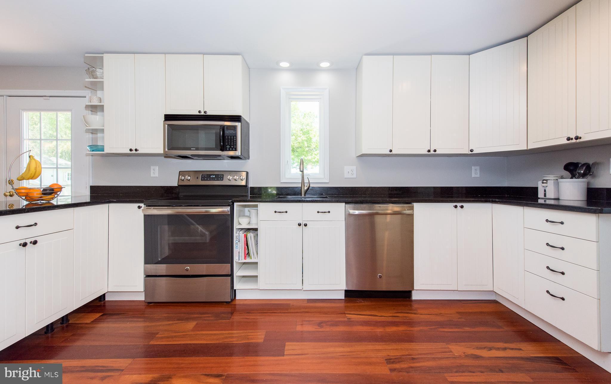 11936 Scaggsville Road Fulton, MD 20759 - Photo 2 of 21 Kitchen