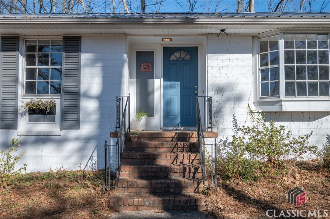 180 Kings Circle Athens, GA 30607 - Photo 3 of 28