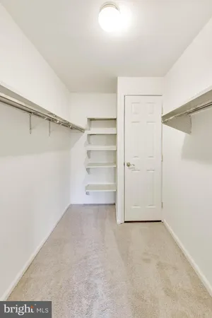 $2,600 | 5707 Brewer House Circle, Unit T2, Rockville, MD 20852