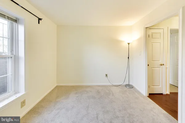 $2,600 | 5707 Brewer House Circle, Unit T2, Rockville, MD 20852