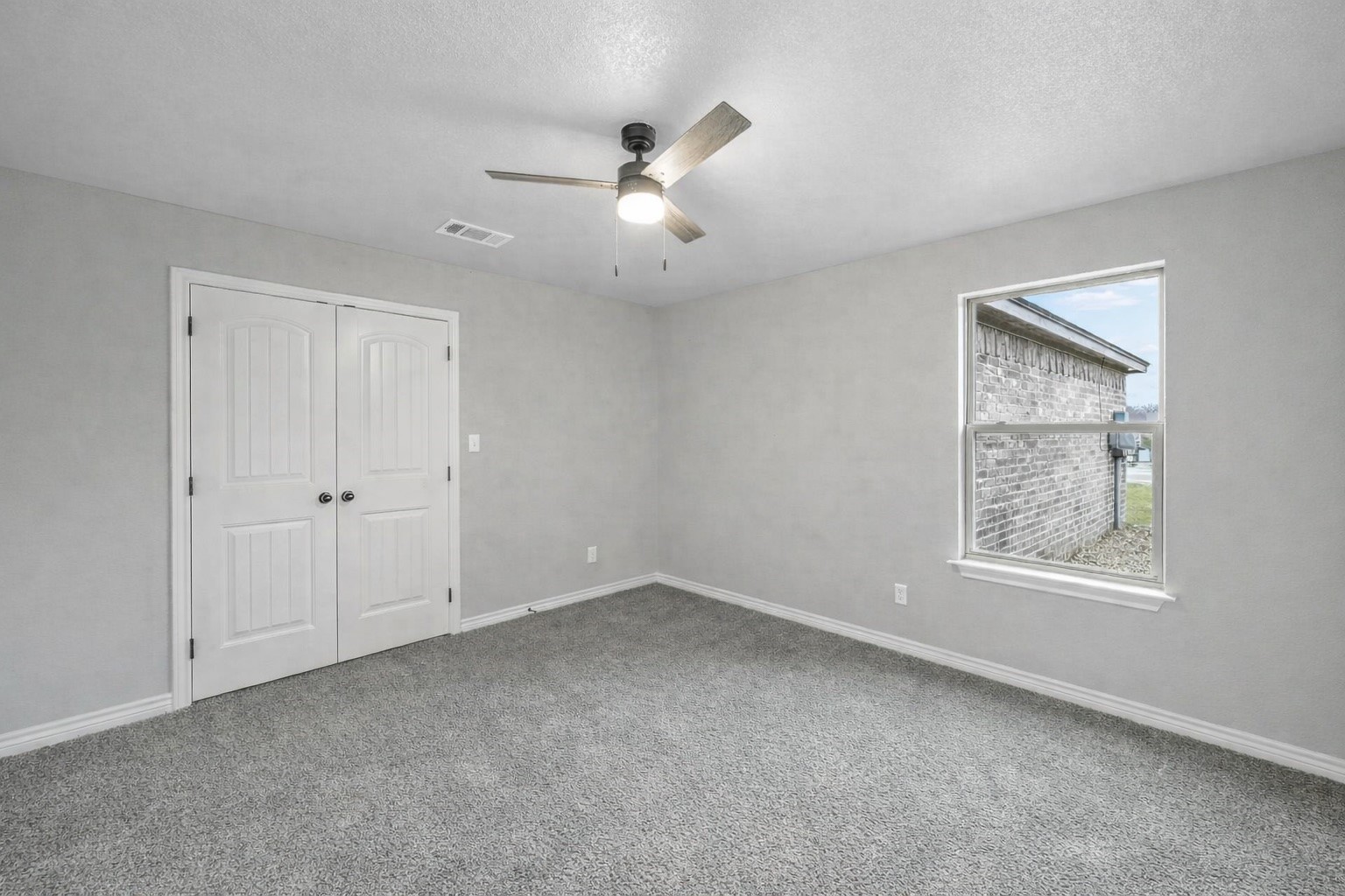 228 St Charles Drive Springtown, TX 76082 - Photo 13 of 16