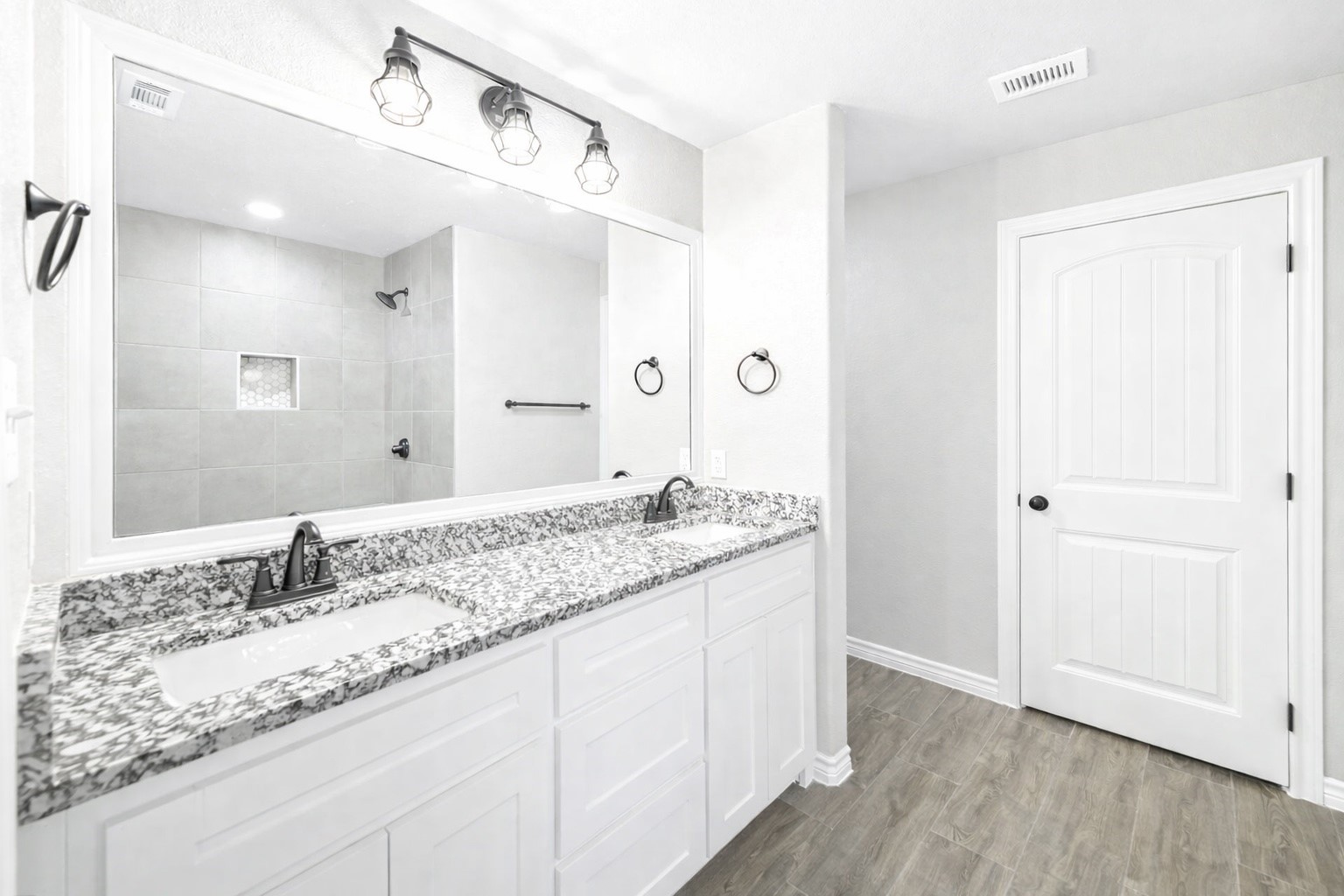 228 St Charles Drive Springtown, TX 76082 - Photo 7 of 16