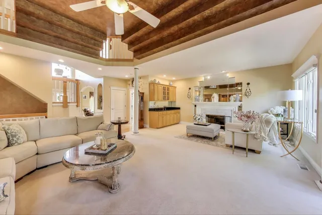 $1,275,000 | 20812 North Swansway, Deer Park, IL 60010