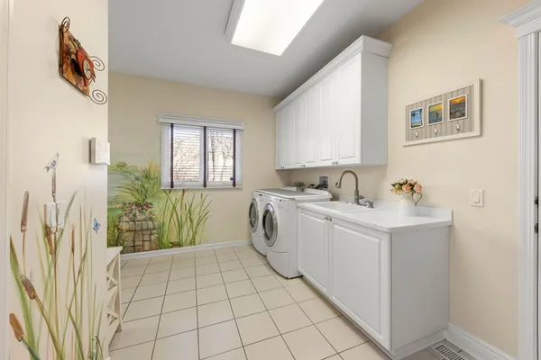 $1,187,500 | 20812 North Swansway, Deer Park, IL 60010