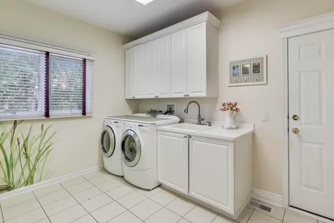 $1,300,000 | 20812 North Swansway, Deer Park, IL 60010