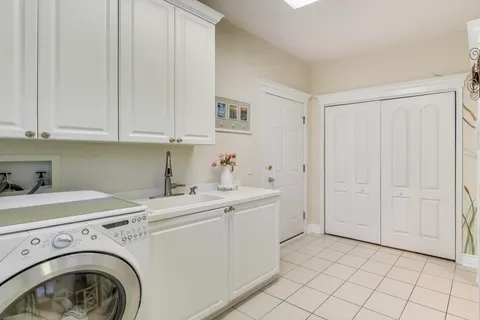 $1,300,000 | 20812 North Swansway, Deer Park, IL 60010