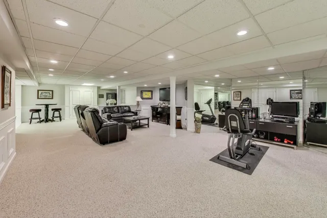 $1,300,000 | 20812 North Swansway, Deer Park, IL 60010