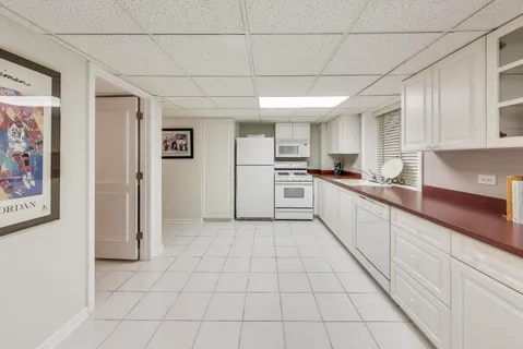 $1,300,000 | 20812 North Swansway, Deer Park, IL 60010