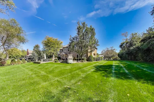 $1,187,500 | 20812 North Swansway, Deer Park, IL 60010