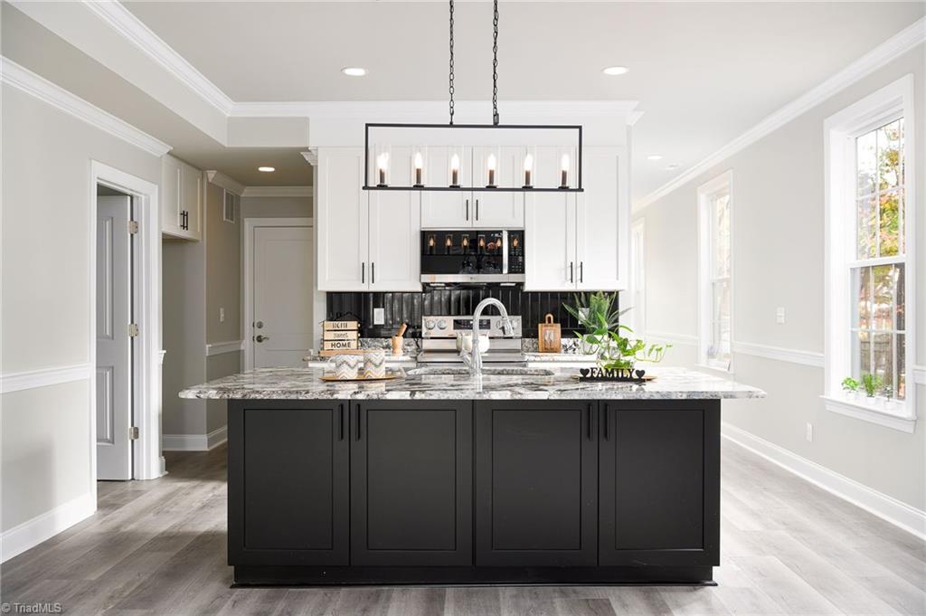 337 Petree Road Winston-Salem, NC 27106 - Photo 4 of 37