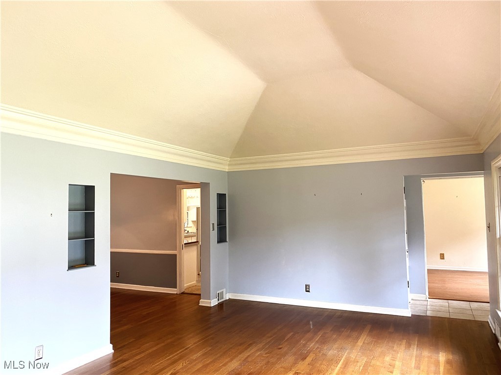 2065 Stabler Road Akron, OH 44313 - Photo 3 of 19