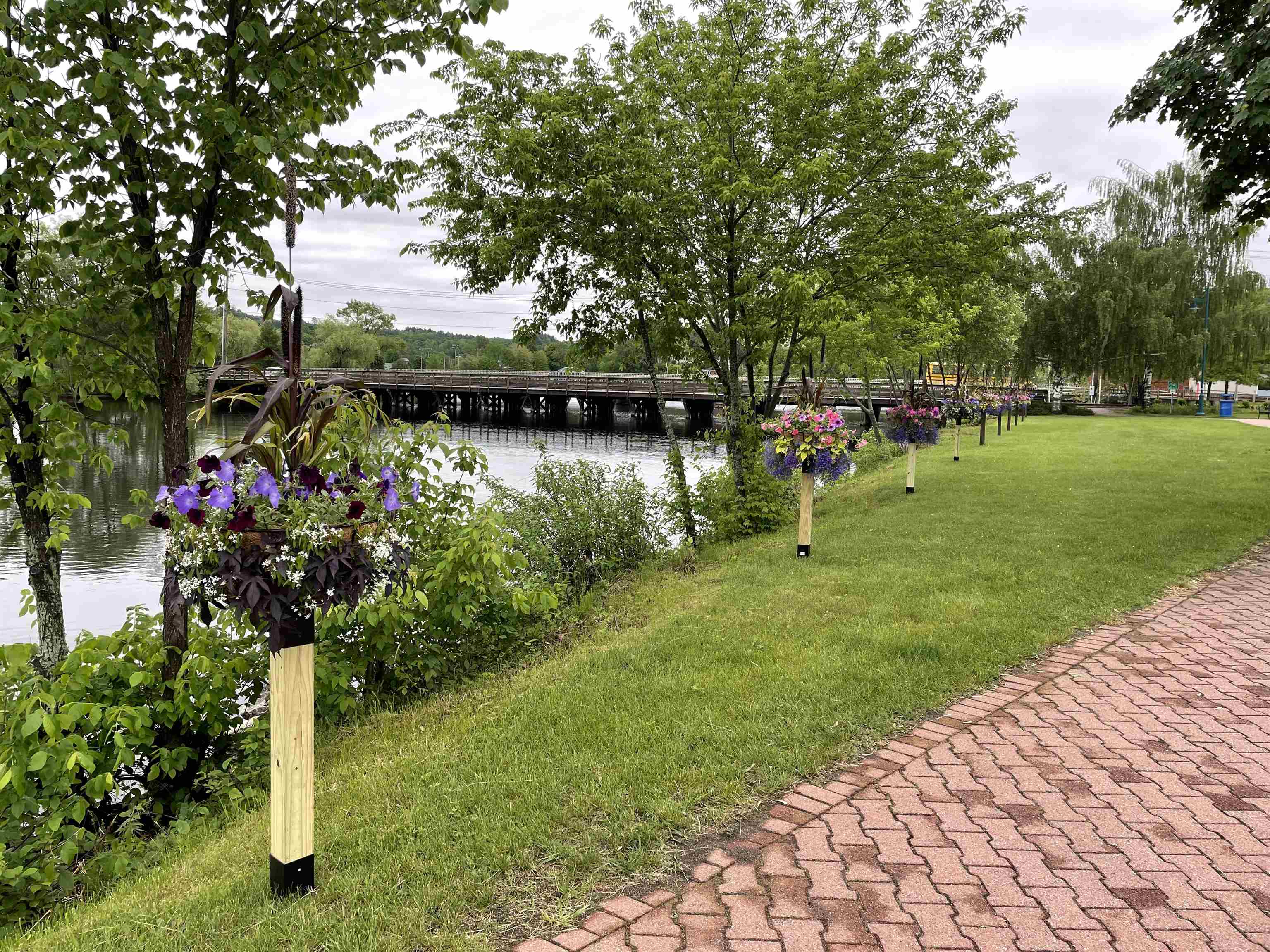 48 3rd Street, Unit 2 Newport, VT 05855 - Photo 18 of 24