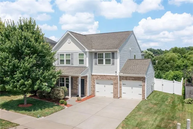 $389,000 | 4254 Lochurst Drive, Pfafftown, NC 27040