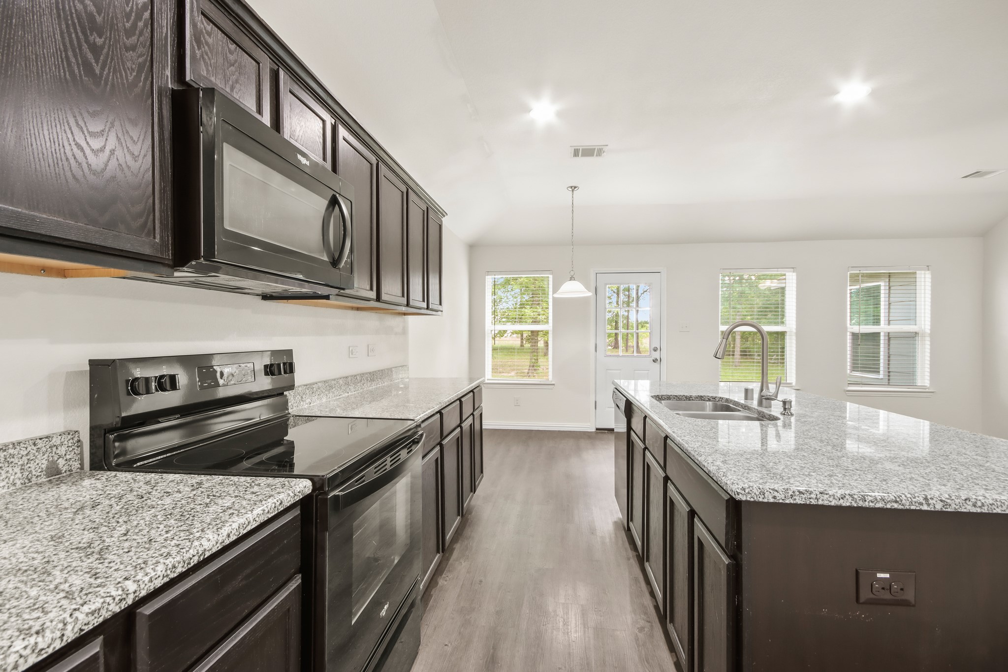 326 County Road 3558 Cleveland, TX 77327 - Photo 7 of 26