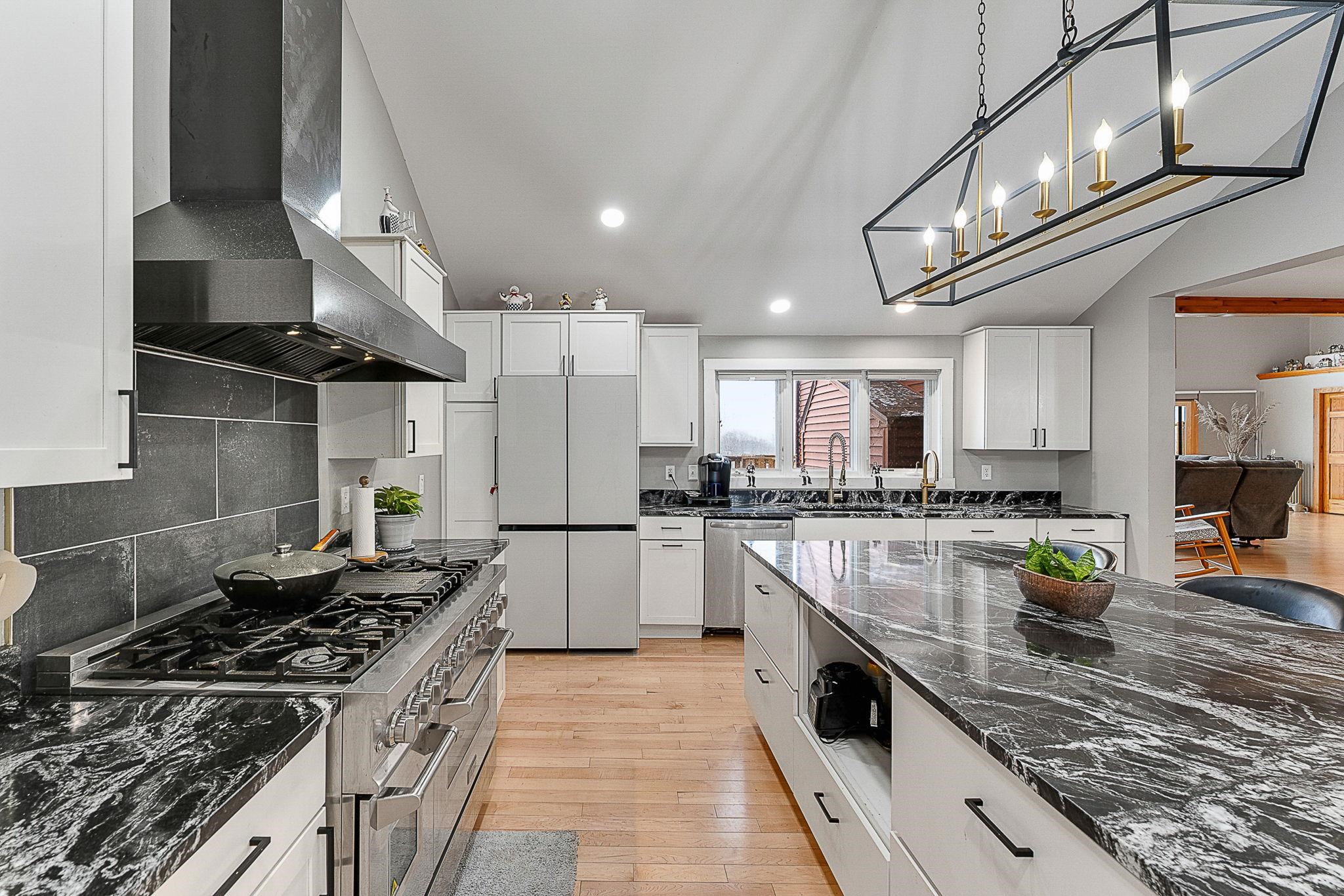 2139 Bronson Road St. Albans Town, VT 05478 - Photo 12 of 60