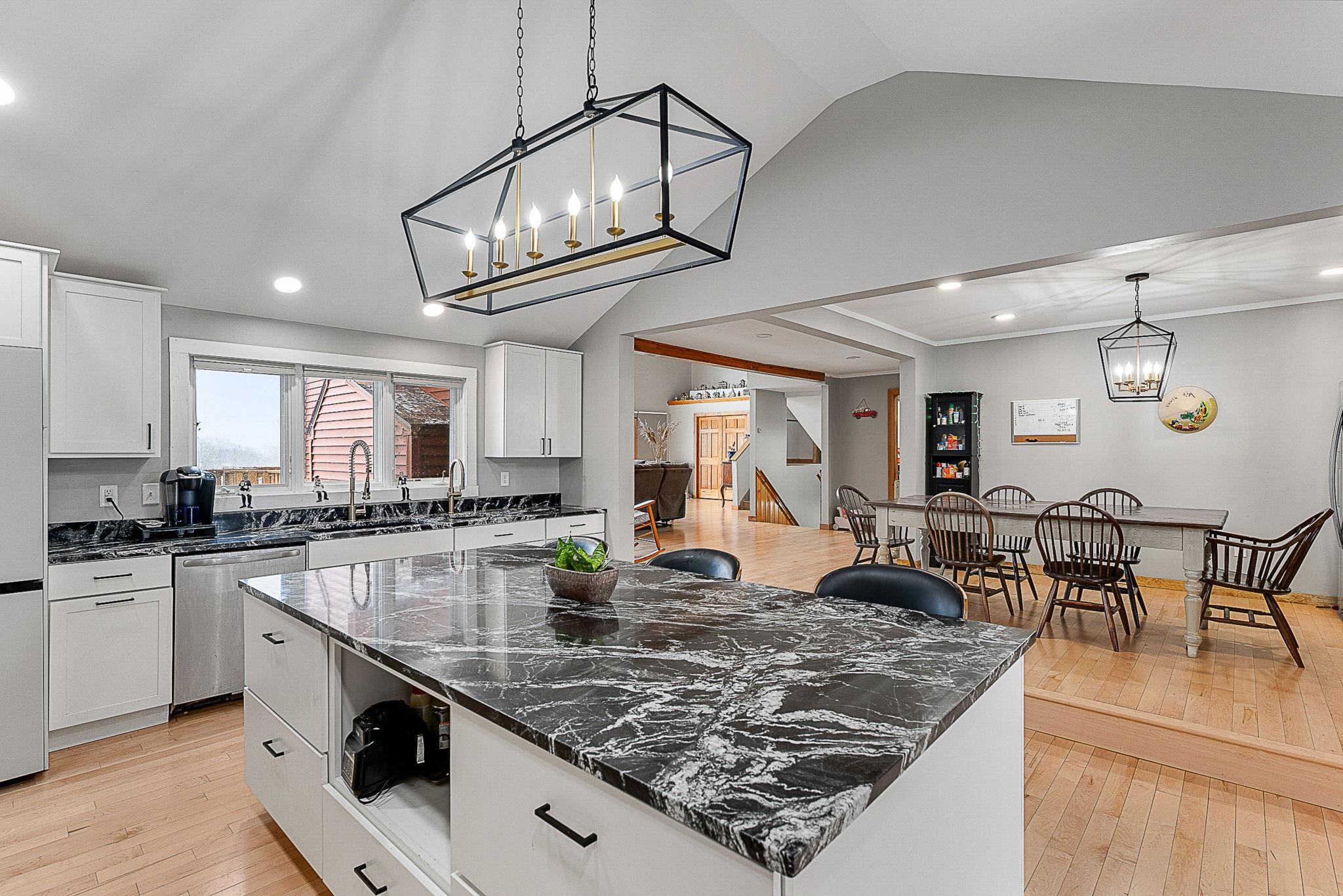 2139 Bronson Road St. Albans Town, VT 05478 - Photo 14 of 60