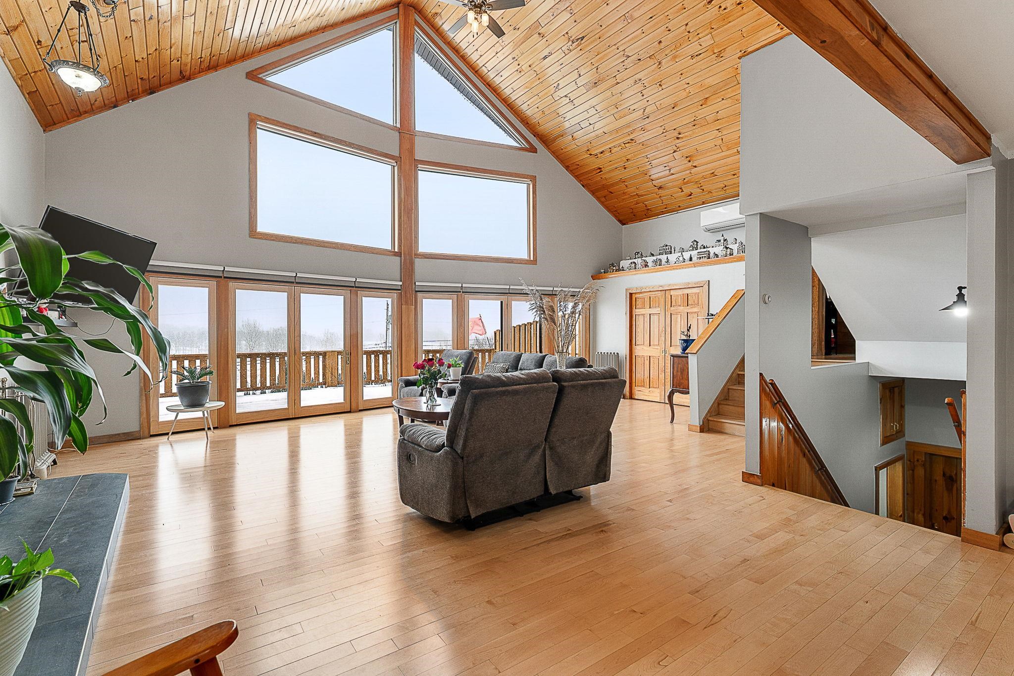 2139 Bronson Road St. Albans Town, VT 05478 - Photo 15 of 60