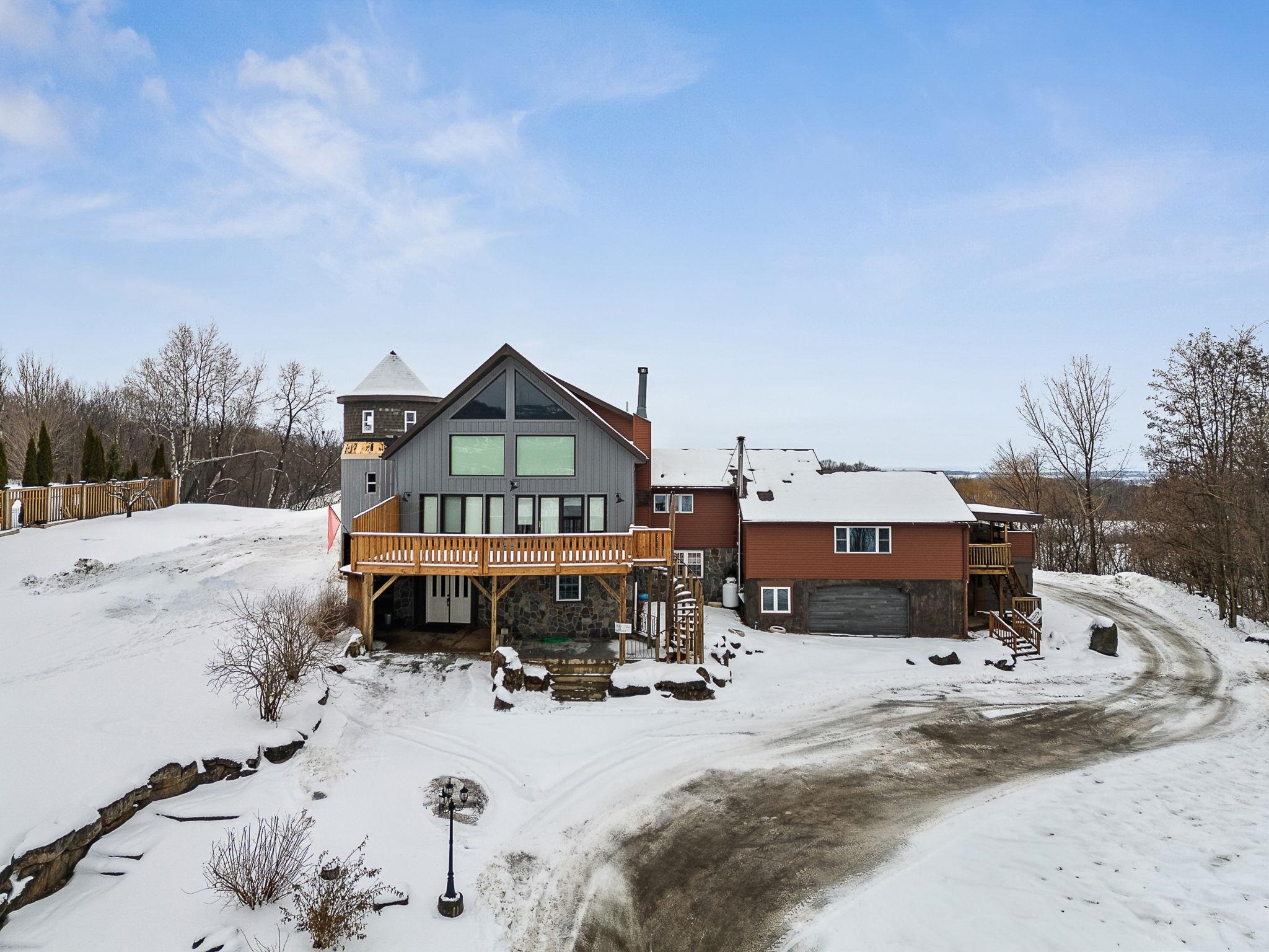 2139 Bronson Road St. Albans Town, VT 05478 - Photo 2 of 60