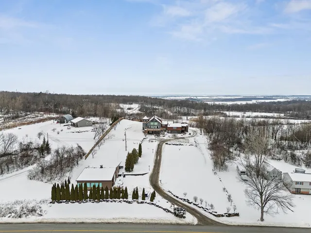 $1,100,000 | 2139 Bronson Road, St. Albans Town, VT 05478