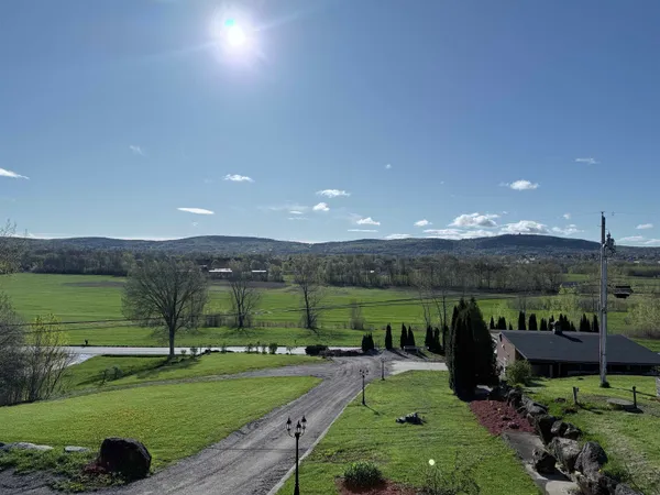 $1,100,000 | 2139 Bronson Road, St. Albans Town, VT 05478