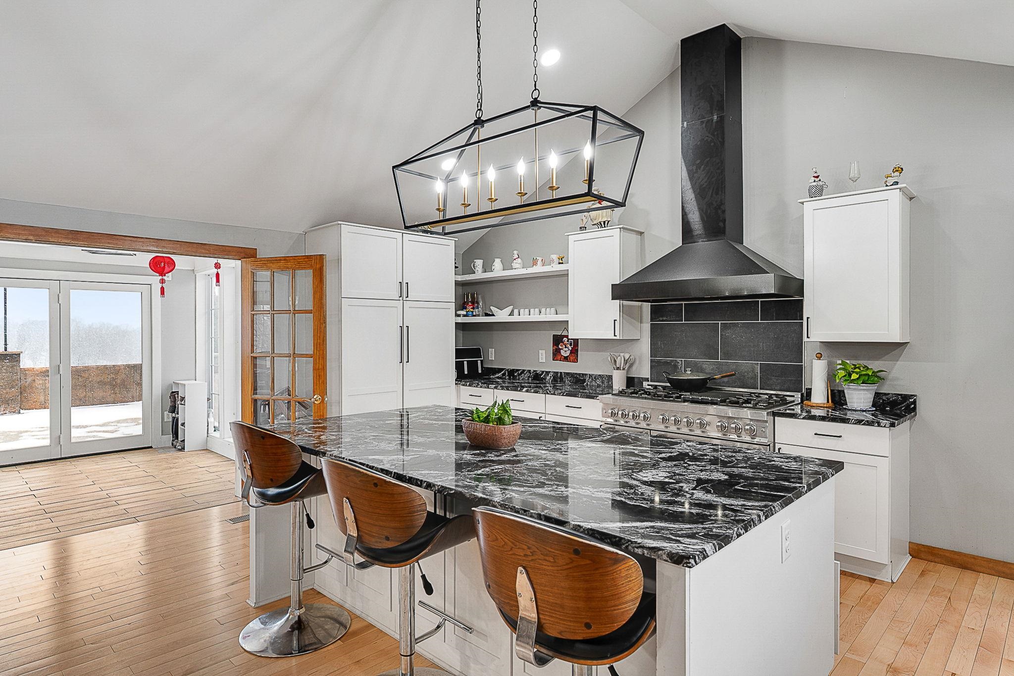 2139 Bronson Road St. Albans Town, VT 05478 - Photo 9 of 60