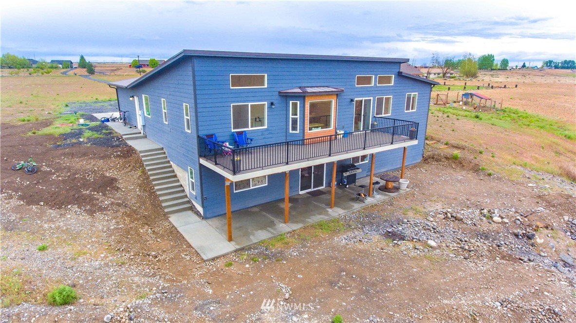 8962 Neppel Road Northeast Moses Lake, WA 98837 - Photo 7 of 33 Gallery Image 7